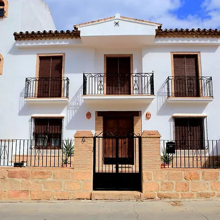 펜션 La Casa Del Paseo Baños de la Encina
